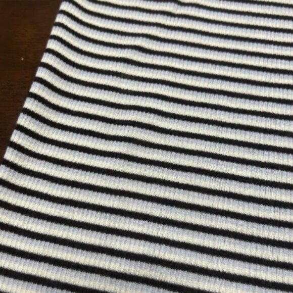 Tse Wool Black, White, and Light Blue Gray Stripe Tee Size S - Picture 5 of 9